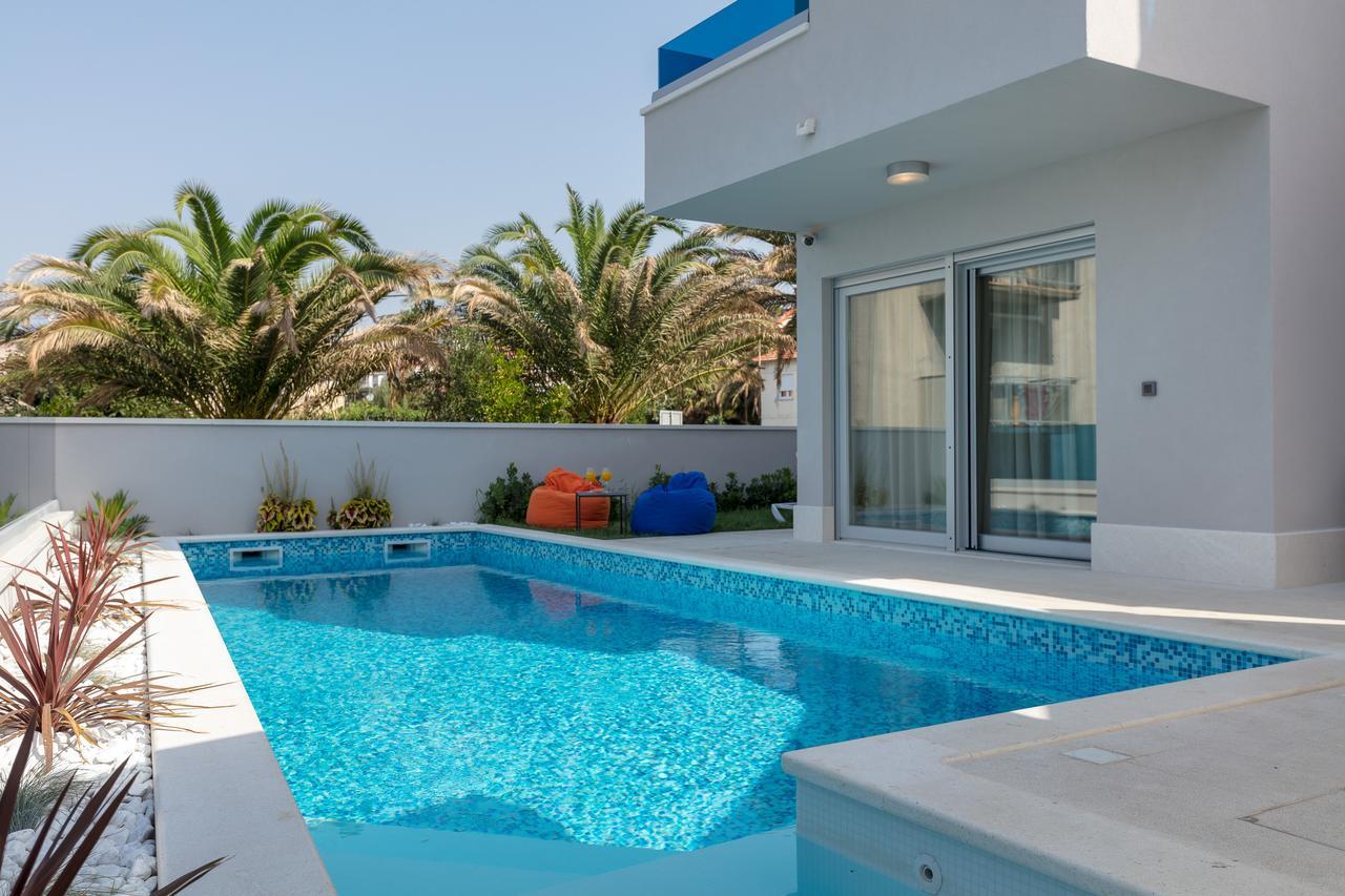 Luxury Villa Karla โปดสตรานา ภายนอก รูปภาพ